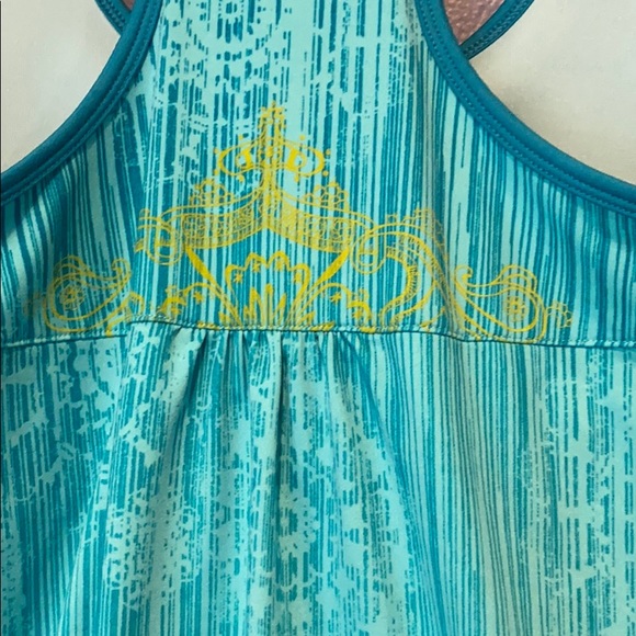 Athleta Racerback Tank with build bra Size S - Picture 6 of 7